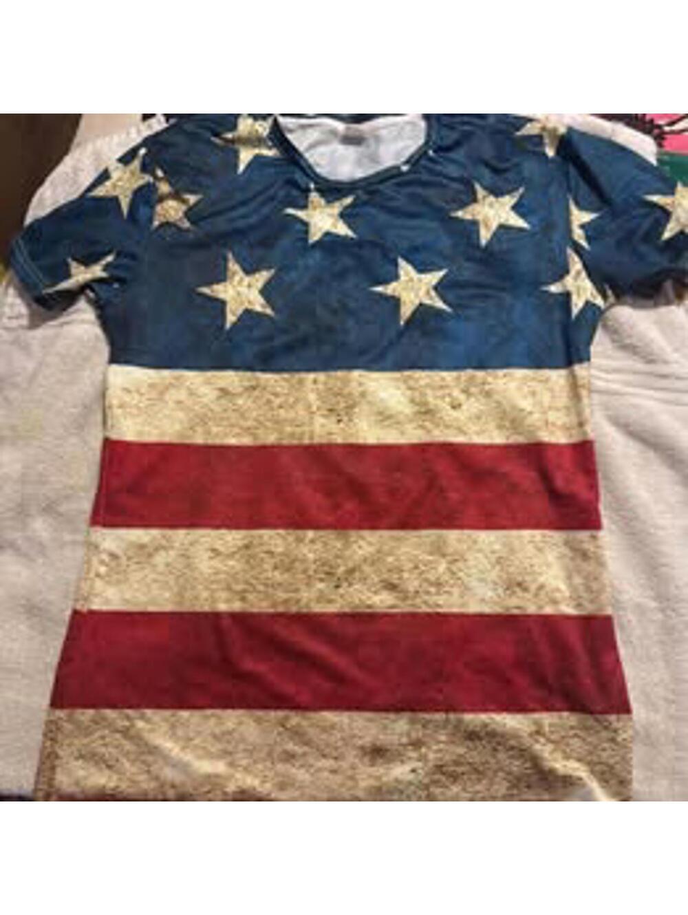 3 Men's Size Small USA Shirts - 2 Tees, 1 Polo - Like New - Picture 3 of 5